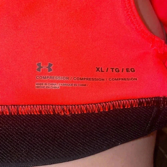 Women’s Under Armour Sports Bra - Picture 3 of 3